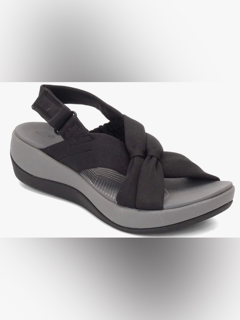 Clarks Women’s Cloudstepper Cushioned Summer Sandals for Beach Travel Walking 8